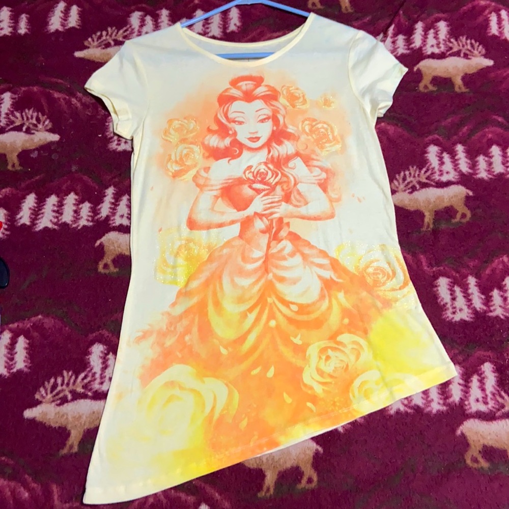 Yellow Disney parks tee. Size xs